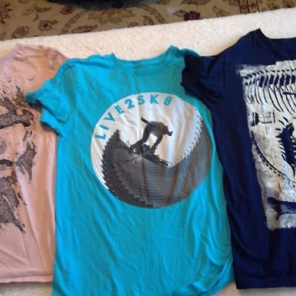 8 boys graphic t shirts - Picture 2 of 3